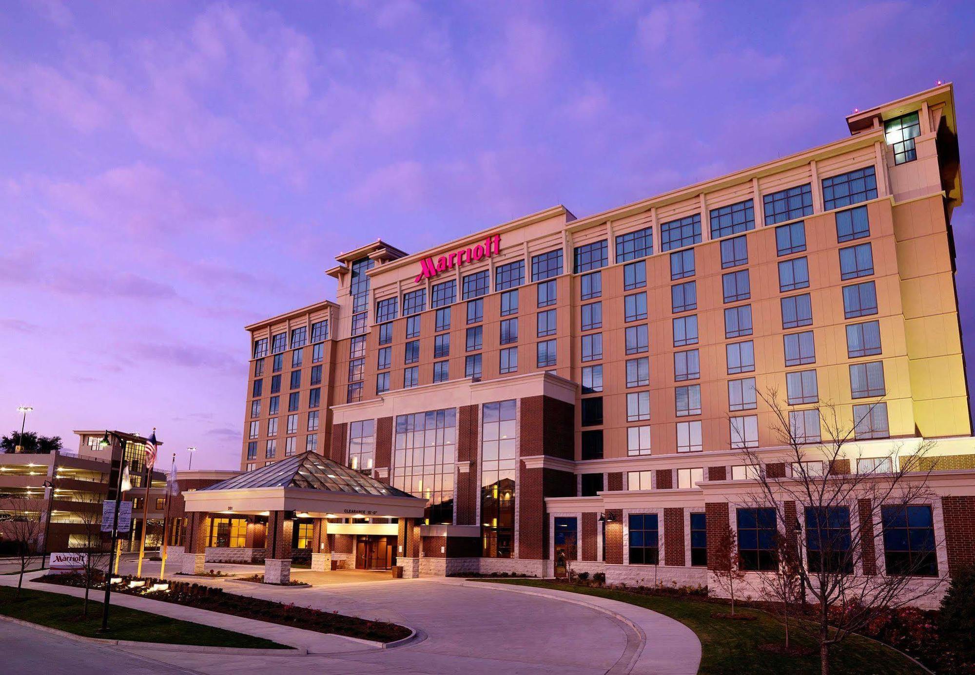 Marriott Bloomington Normal Hotel And Conference Center Exterior foto